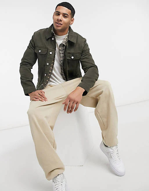 Men's green denim jacket casual outfit
